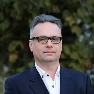 prof. dr hab. Piotr Zielonka